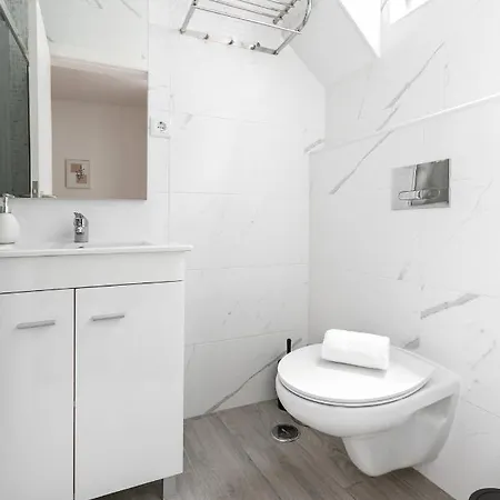 Refugio Da נאזרה